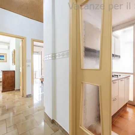 Будинок відпочинку Prestigious House In Галліполі