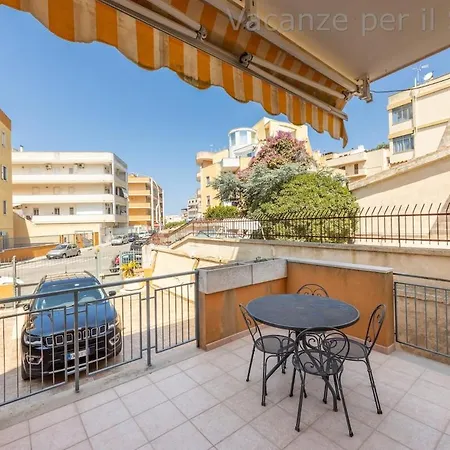 Будинок відпочинку Prestigious House In Галліполі