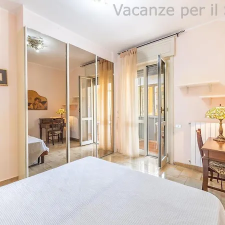 Holiday home Prestigious House In *